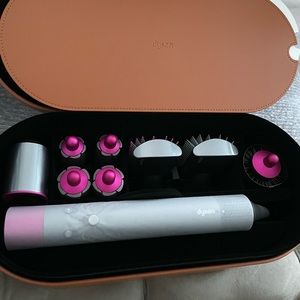 BRAND NEW Dyson Airwrap Complete